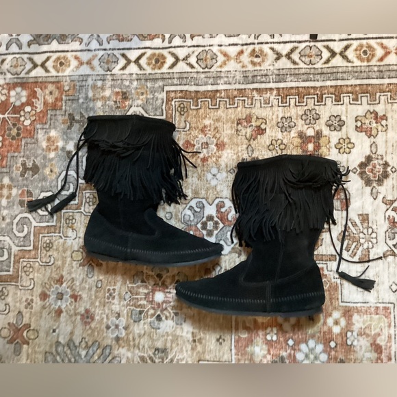 Minnetonka Suede Fringe Moccasin Boots Black Size 11 - Picture 1 of 9